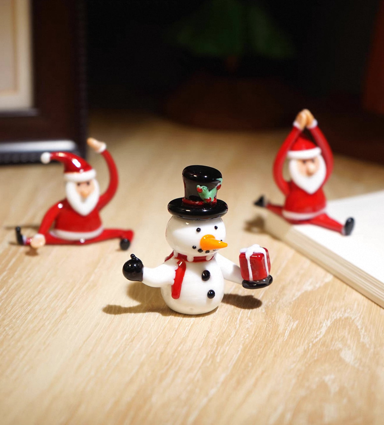 瑜珈聖誕老人琉璃擺件