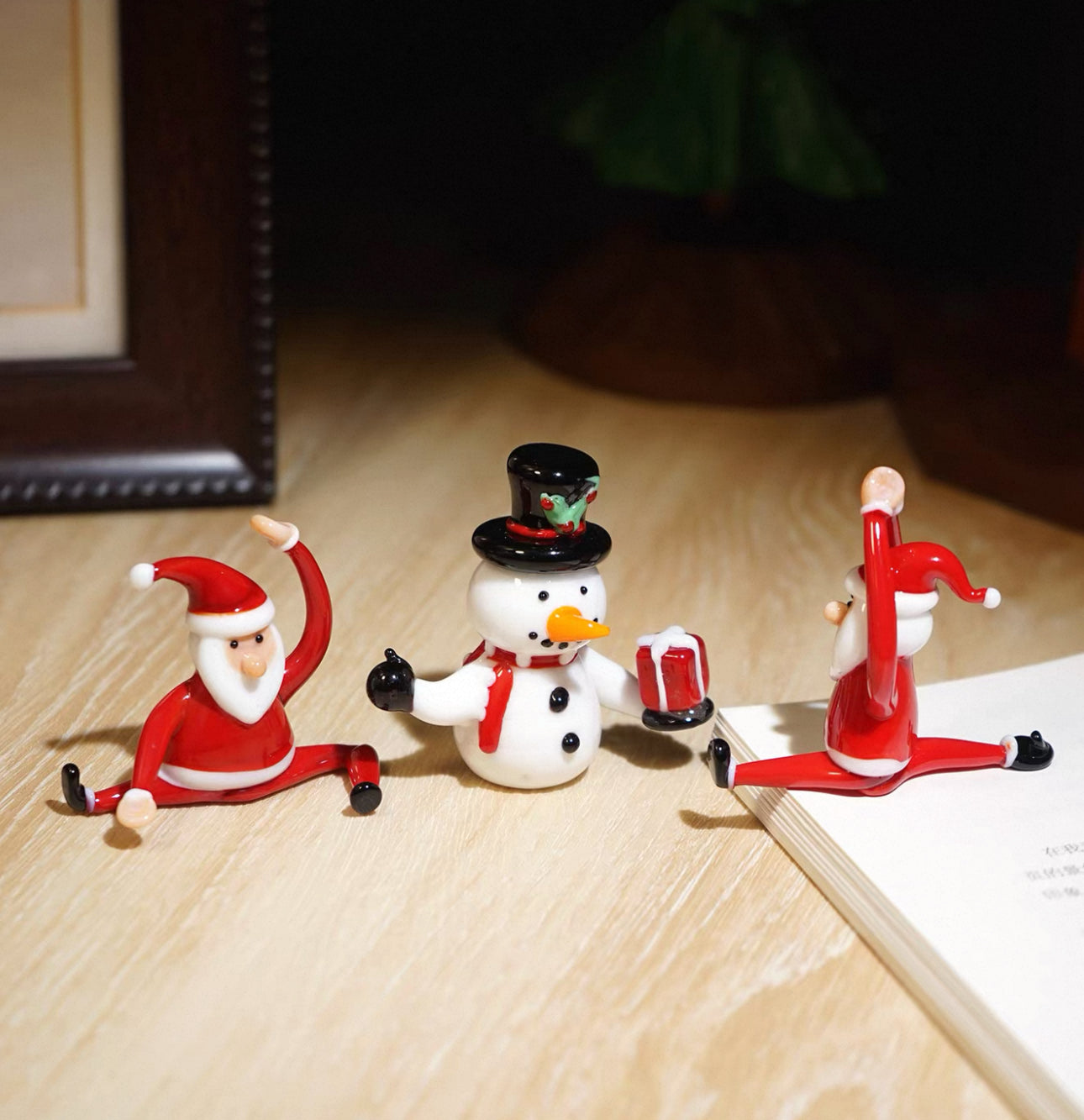 瑜珈聖誕老人琉璃擺件