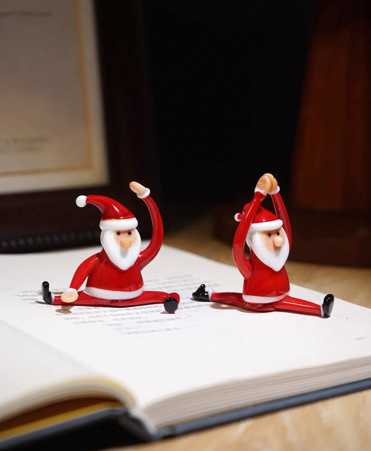 瑜珈聖誕老人琉璃擺件