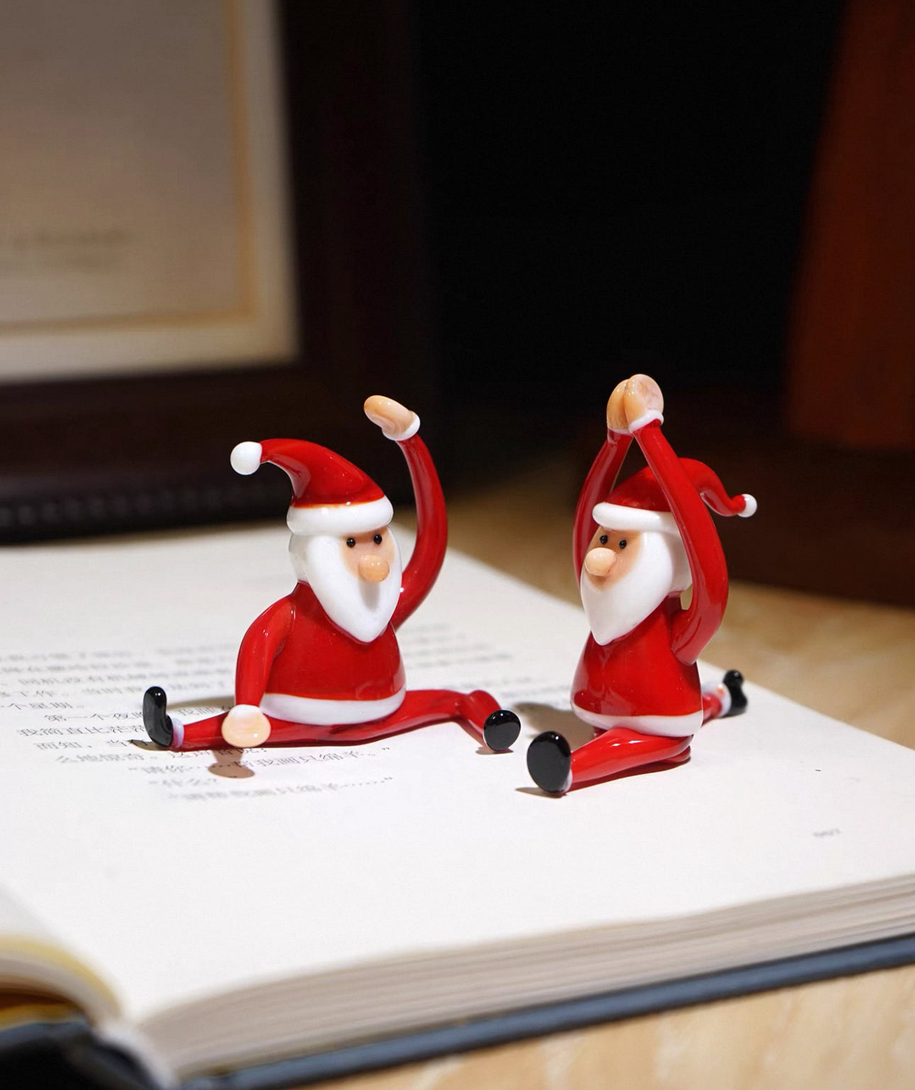 瑜珈聖誕老人琉璃擺件