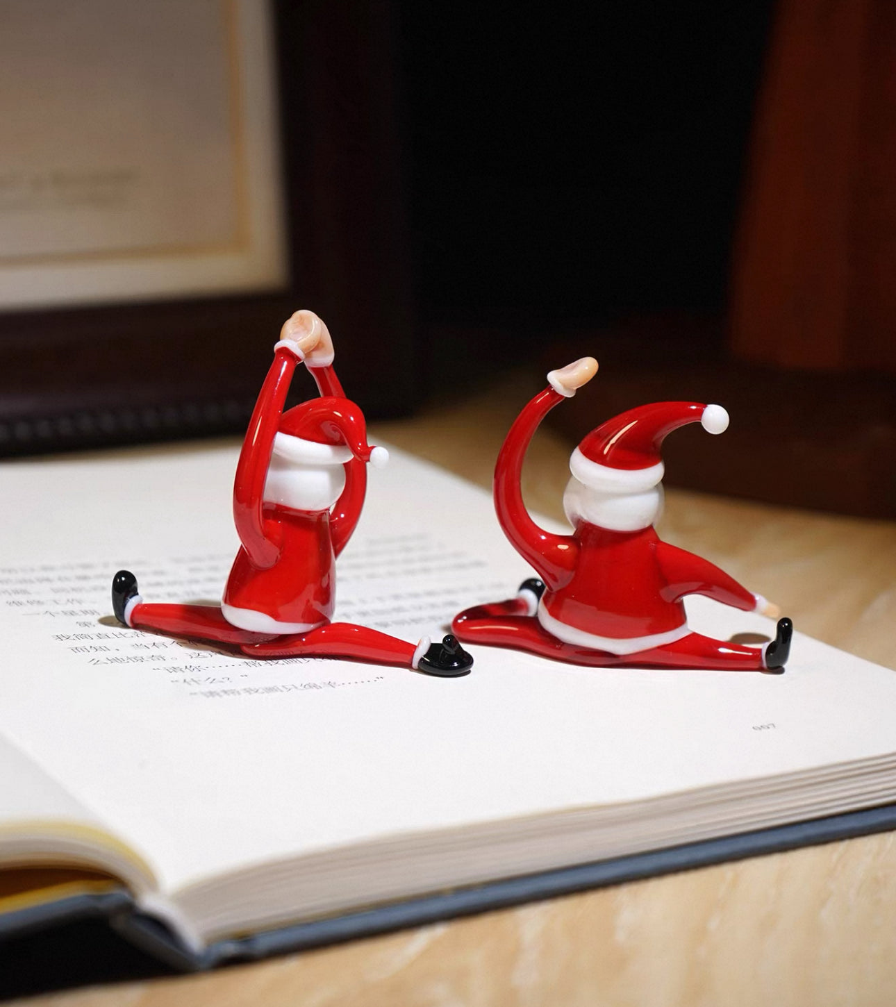 瑜珈聖誕老人琉璃擺件